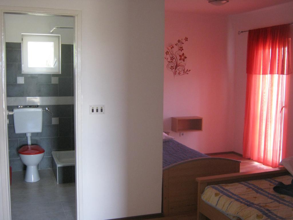 Apartments Luca Ražanac Zimmer foto